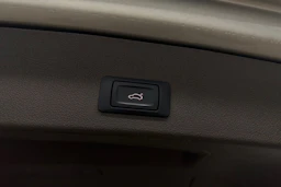 ruskea (beige) Audi Q5 2016 kuva 14.