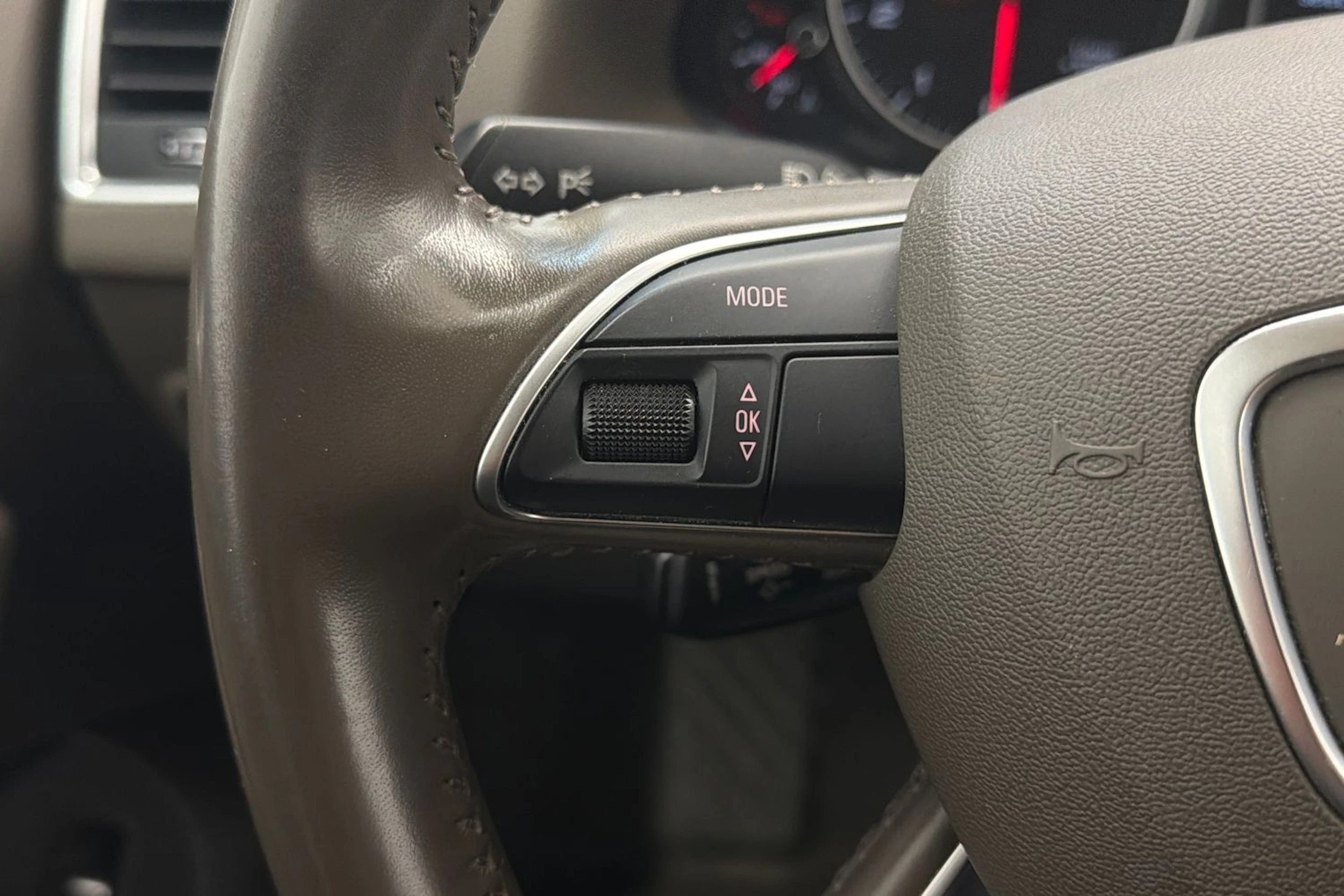ruskea (beige) Audi Q5 2016 kuva 17.