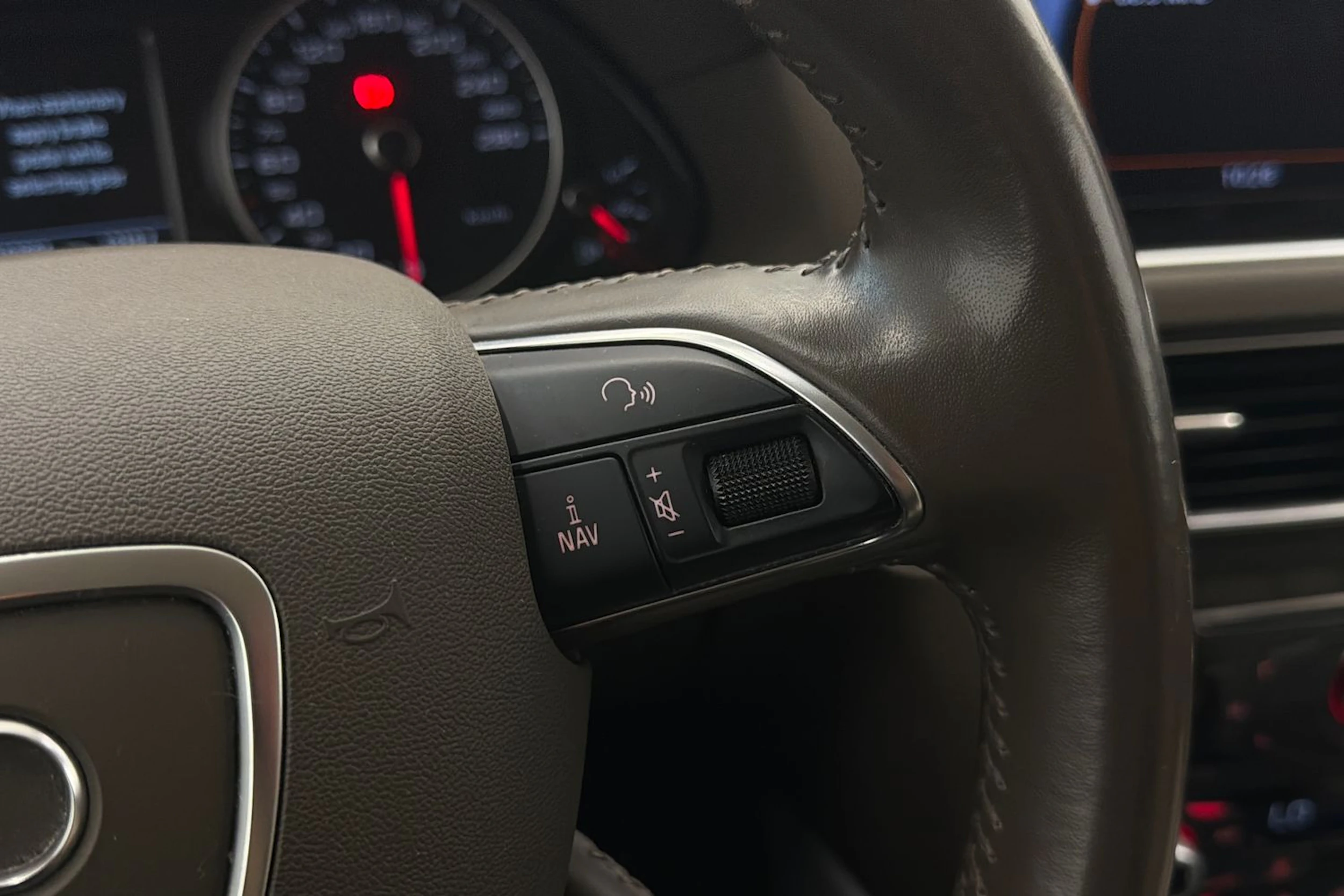 ruskea (beige) Audi Q5 2016 kuva 18.
