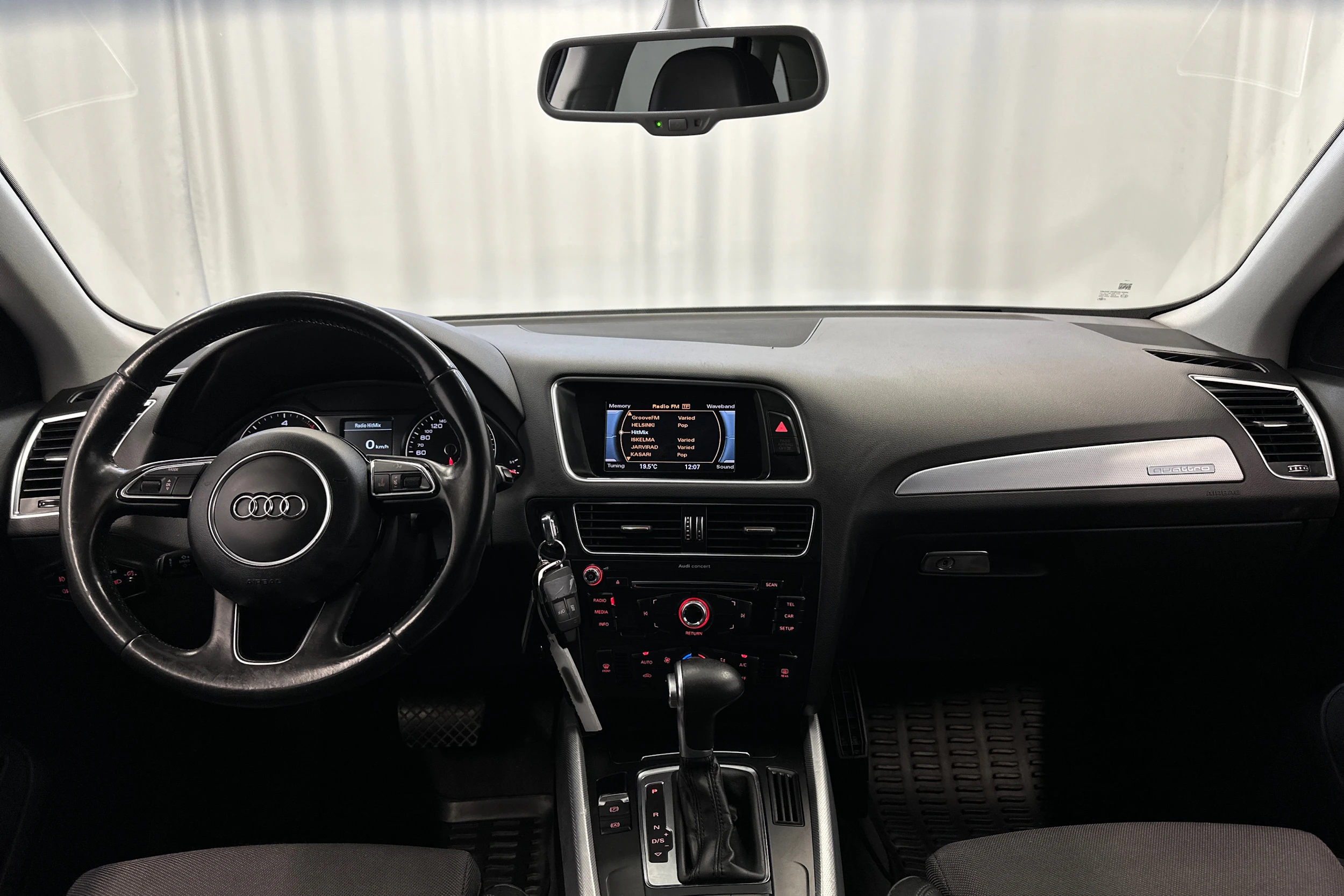 valkoinen Audi Q5 2016 kuva 15.