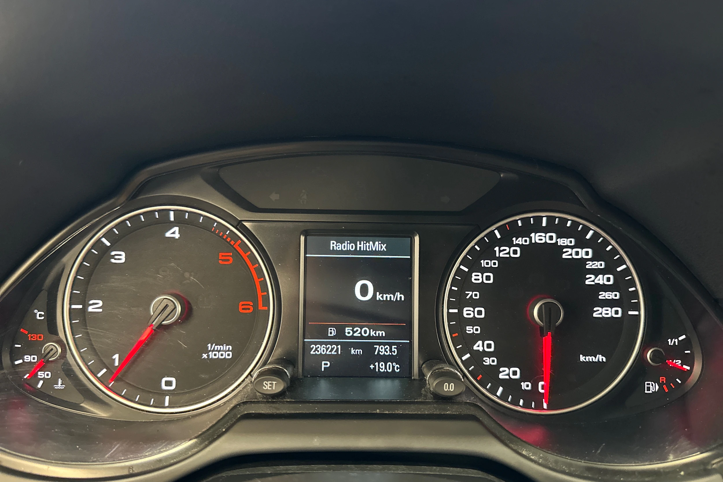 valkoinen Audi Q5 2016 kuva 19.