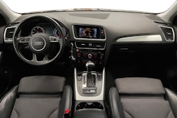 harmaa Audi Q5 2017 kuva 9.