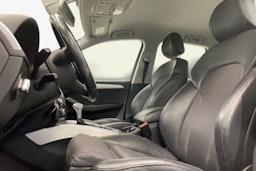 harmaa Audi Q5 2017 kuva 11.