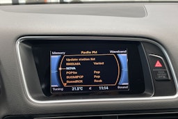 harmaa Audi Q5 2017 kuva 14.