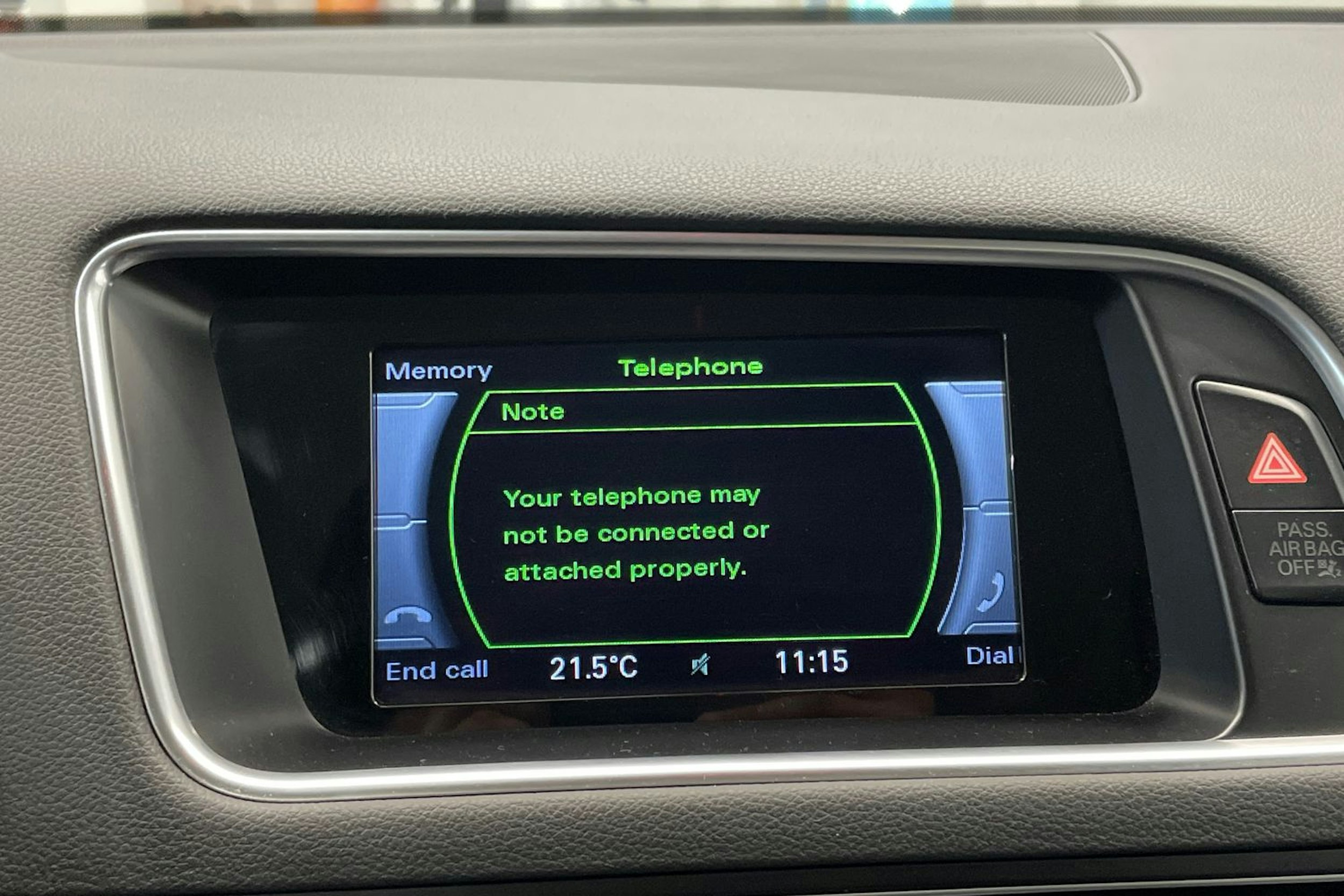 harmaa Audi Q5 2017 kuva 16.
