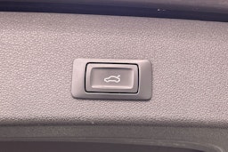 harmaa Audi Q5 2017 kuva 29.