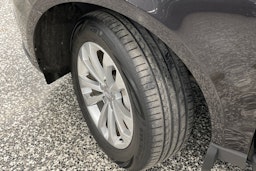 harmaa Audi Q5 2017 kuva 32.