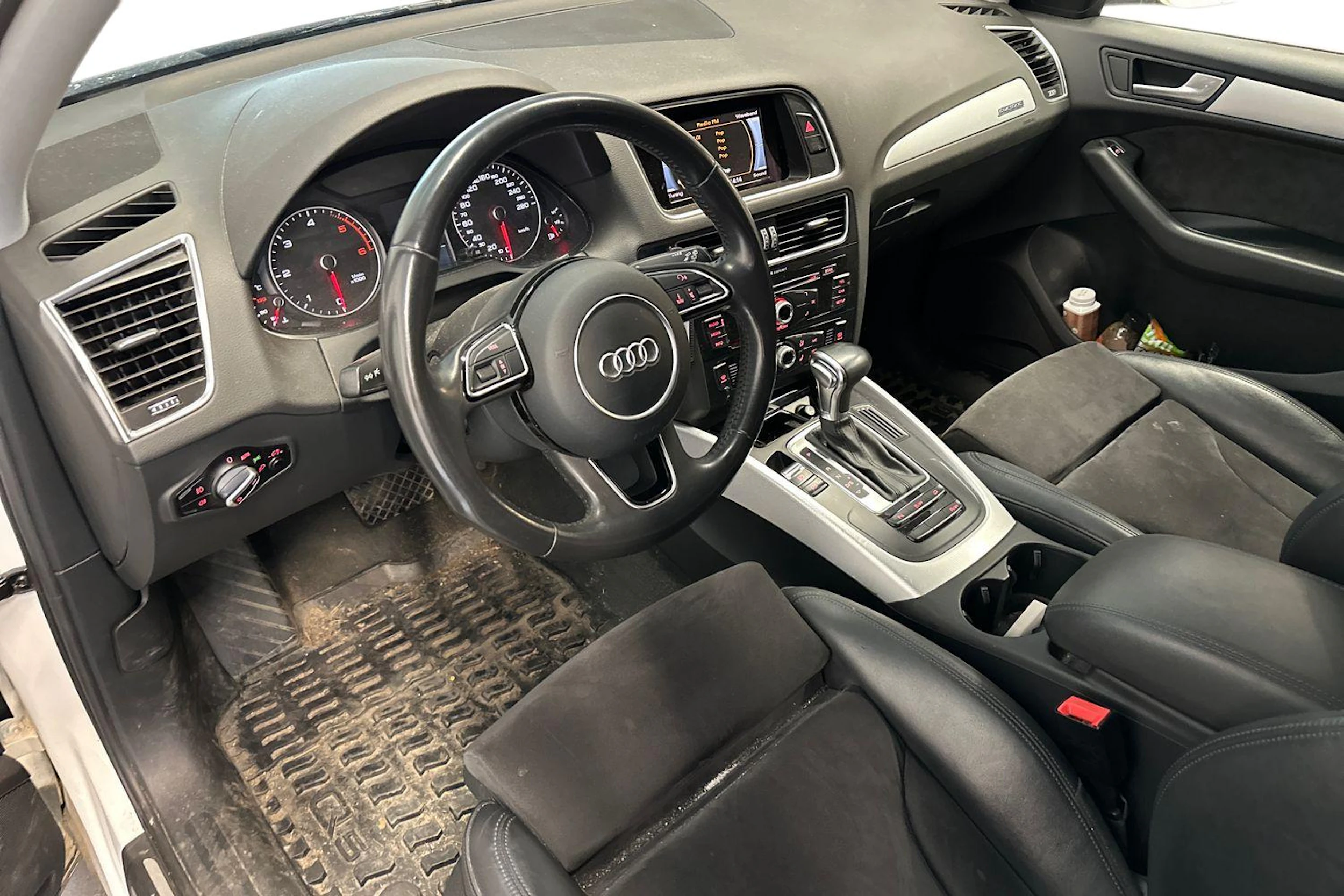 valkoinen Audi Q5 2016 kuva 3.