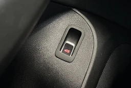 musta Audi Q5 2016 kuva 17.