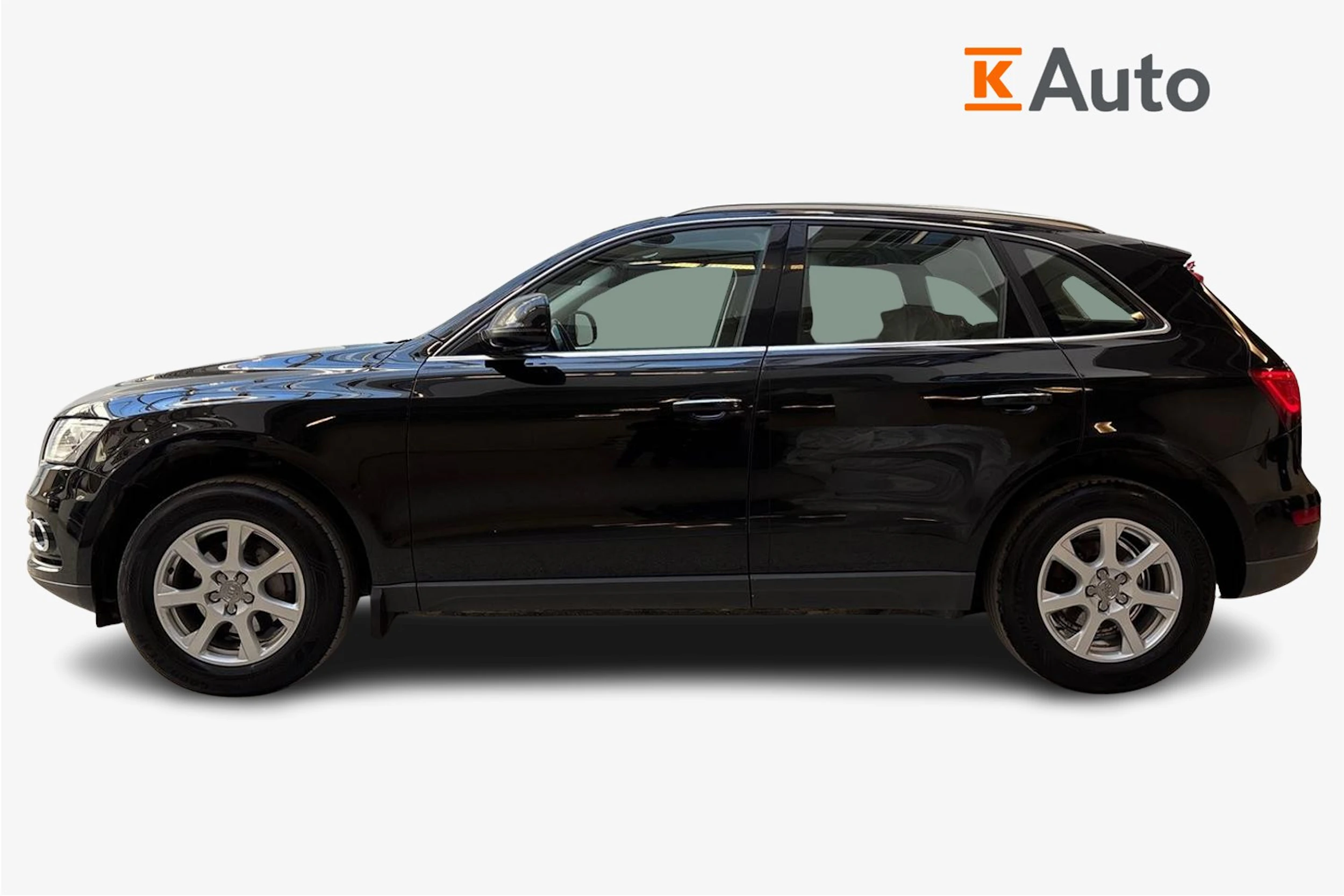 musta Audi Q5 2016 kuva 7.