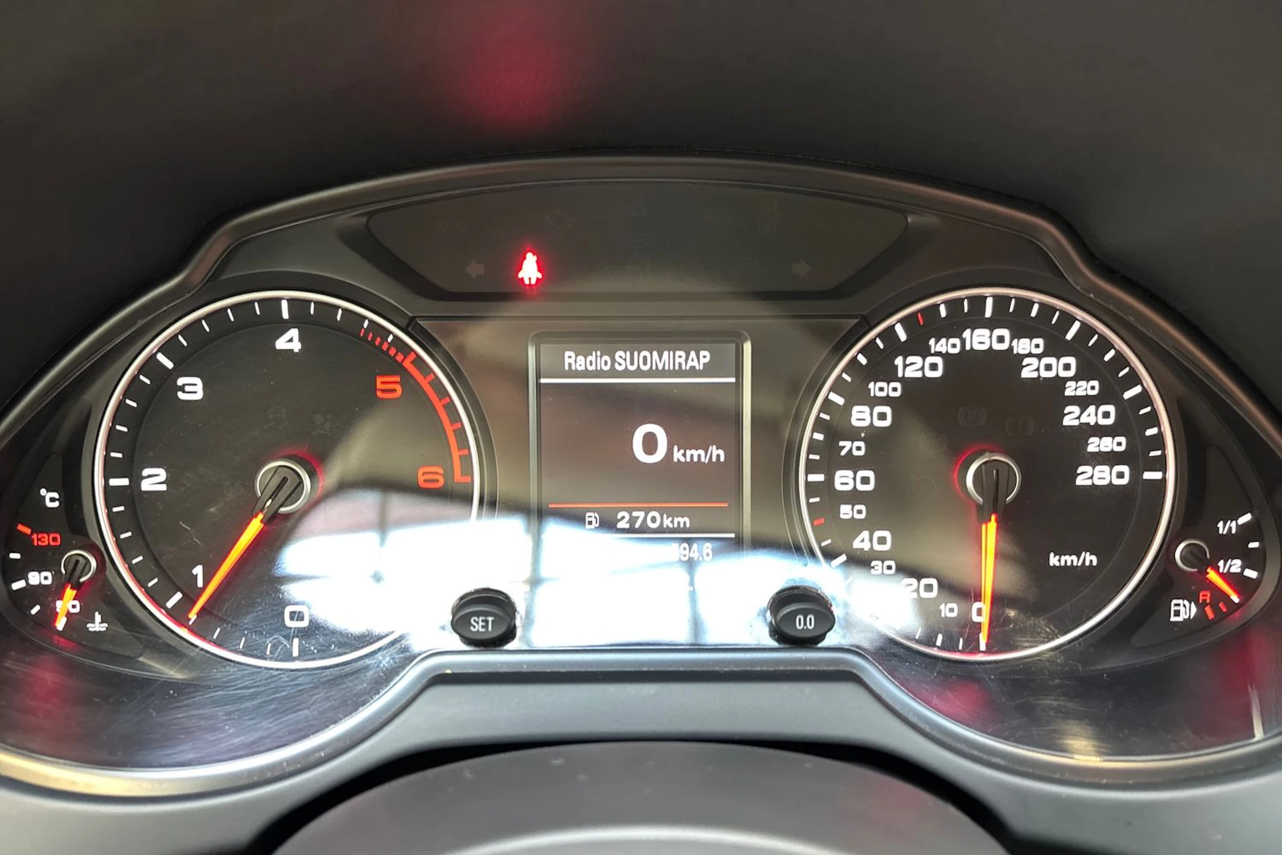 musta Audi Q5 2016 kuva 19.