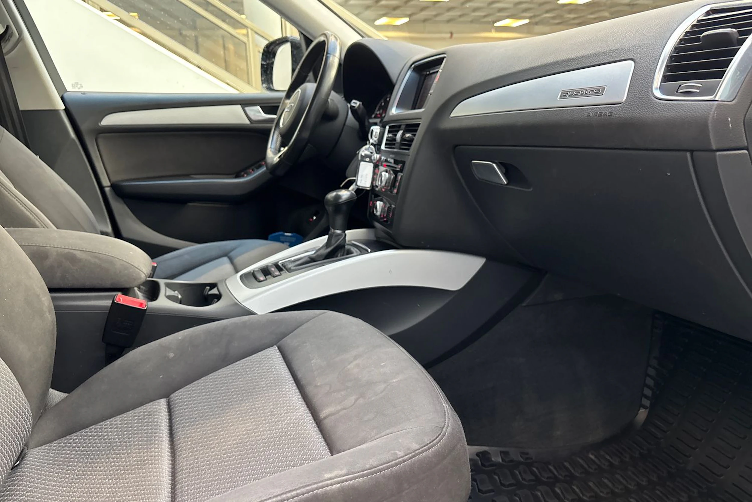 musta Audi Q5 2016 kuva 24.