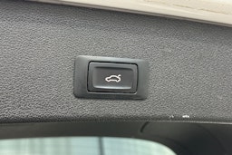 valkoinen Audi Q5 2016 kuva 18.