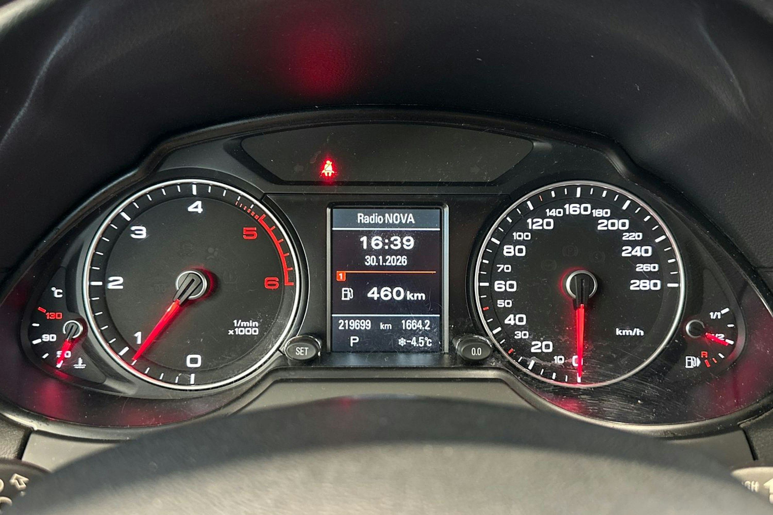 valkoinen Audi Q5 2016 kuva 19.