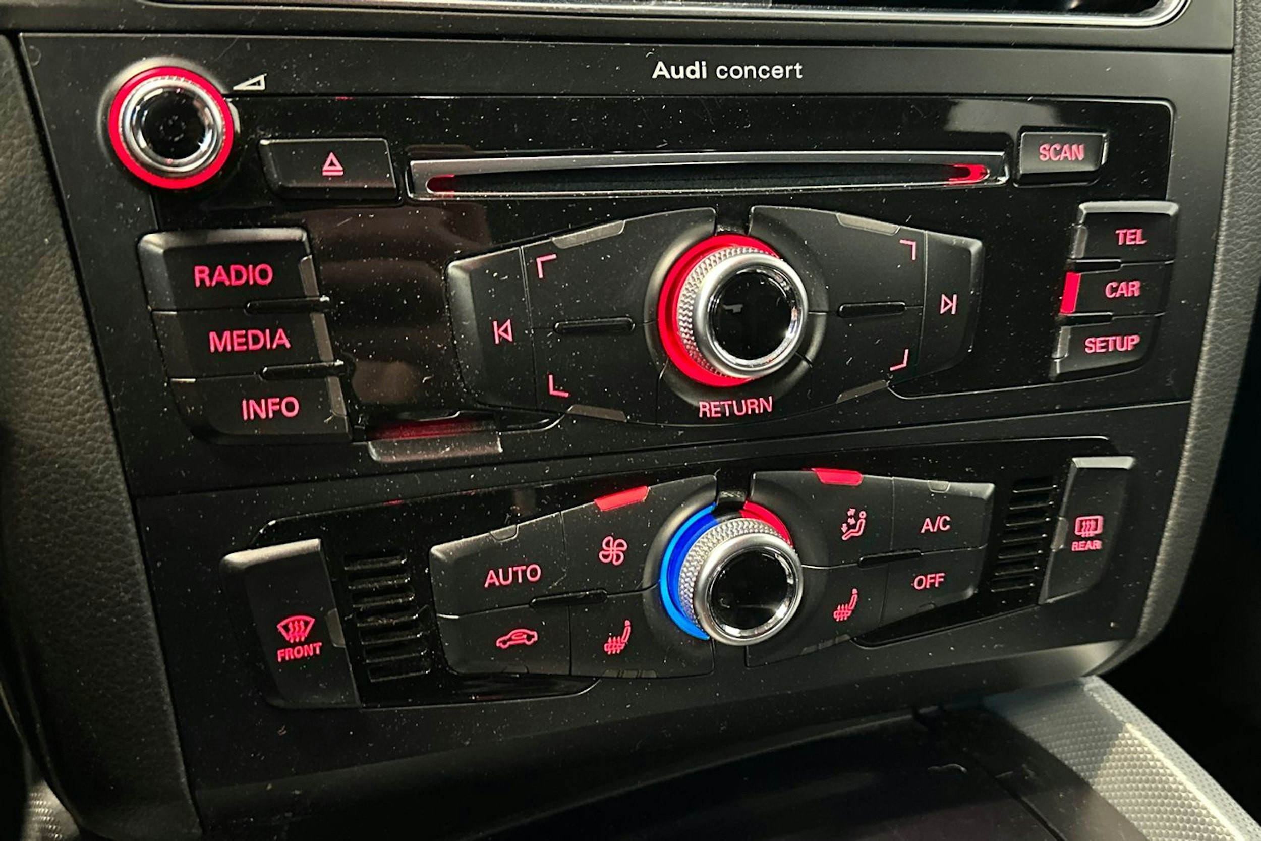 valkoinen Audi Q5 2016 kuva 24.