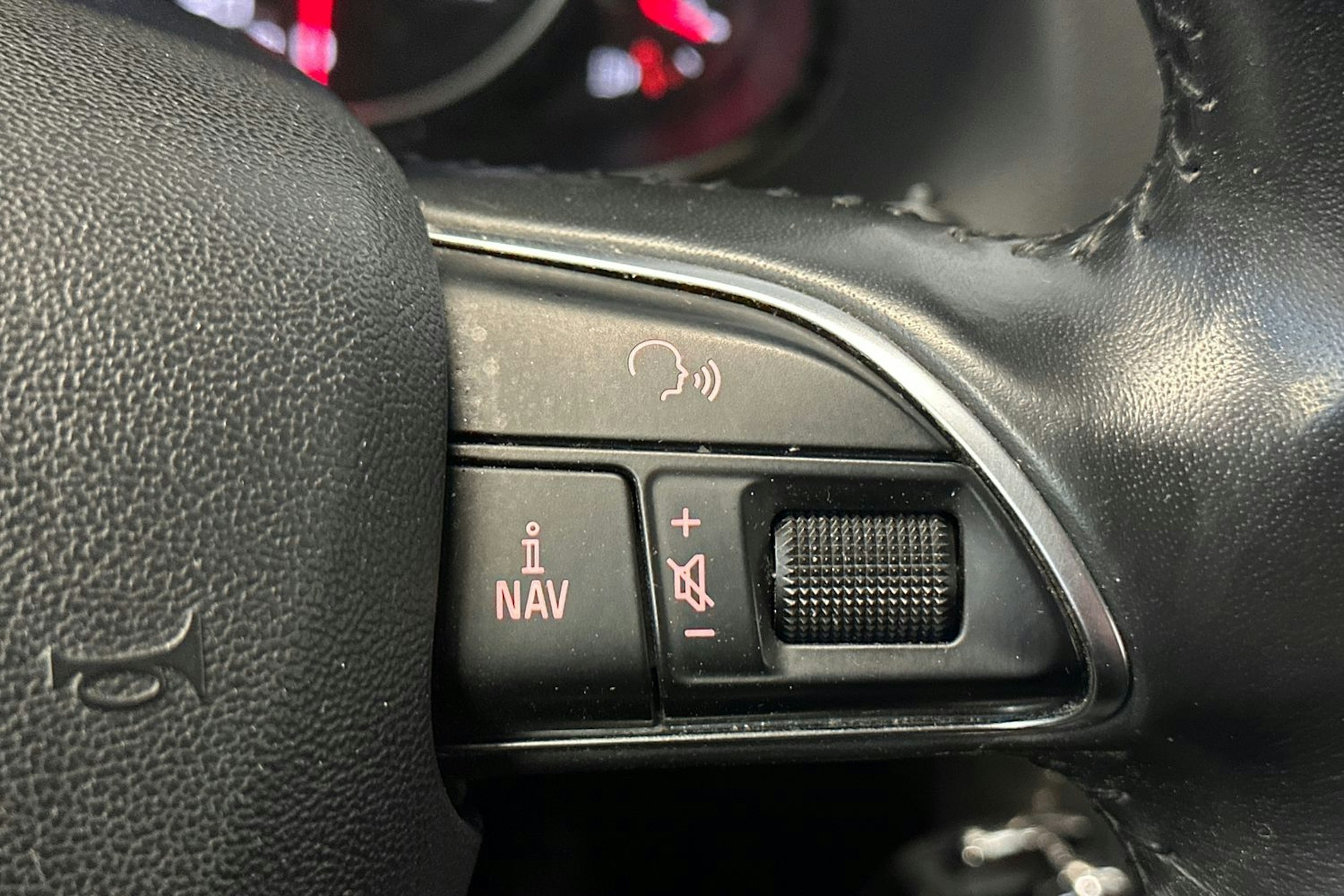 valkoinen Audi Q5 2016 kuva 27.