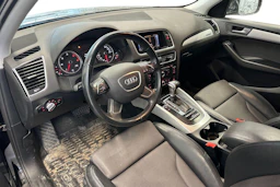 musta Audi Q5 2016 kuva 3.