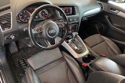 Musta Audi Q5 2016 kuva 7.