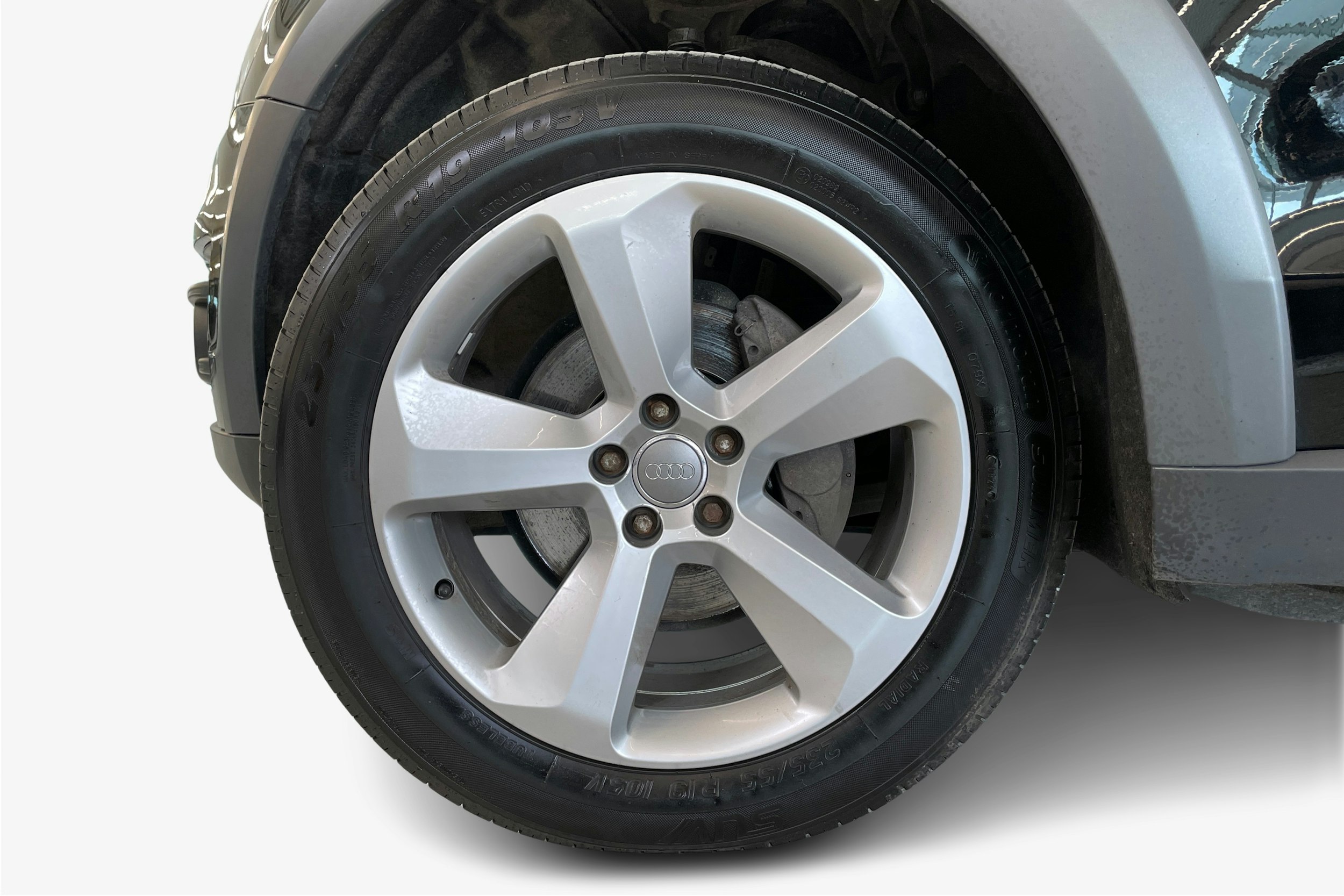 Musta Audi Q5 2016 kuva 11.