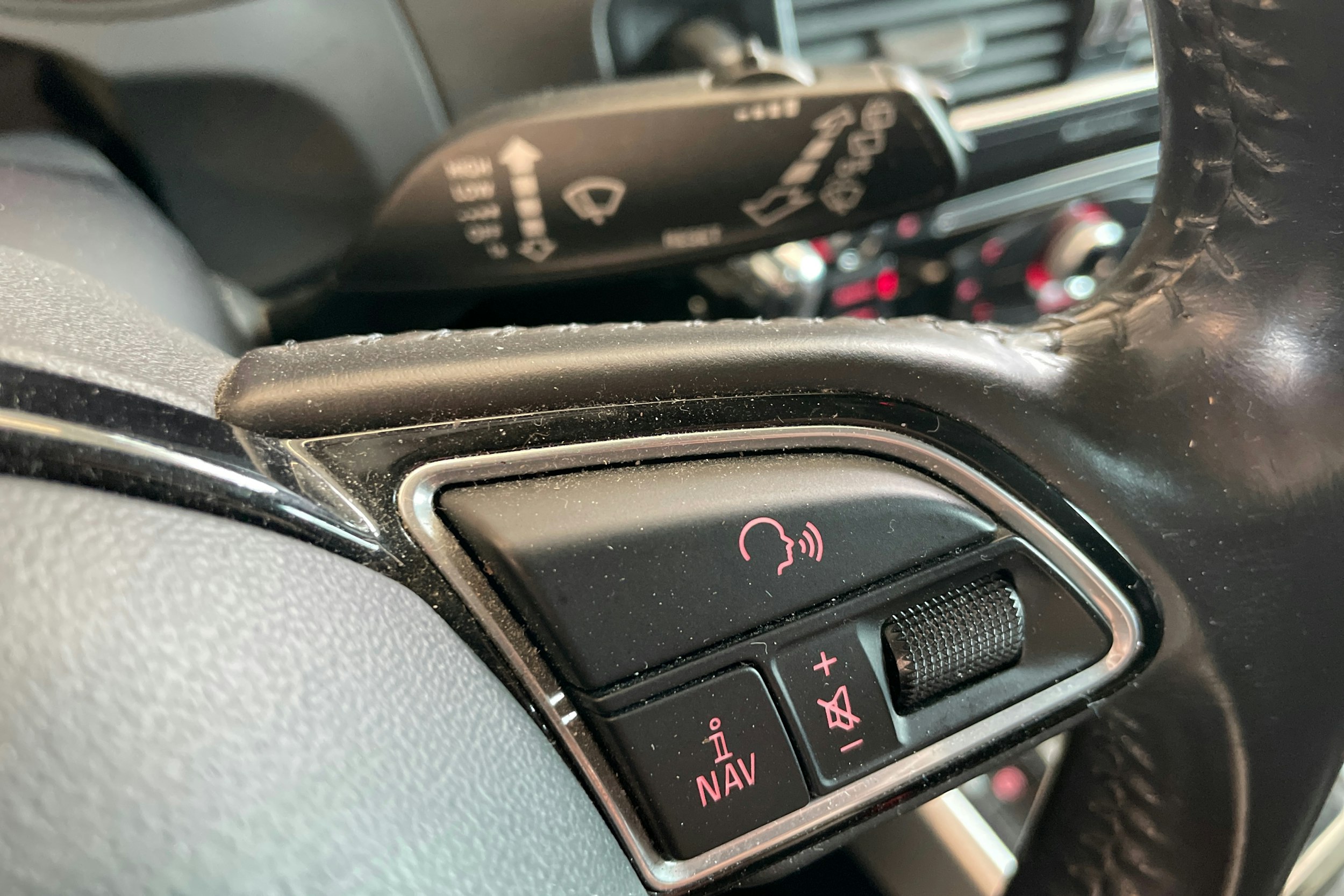 Musta Audi Q5 2016 kuva 18.