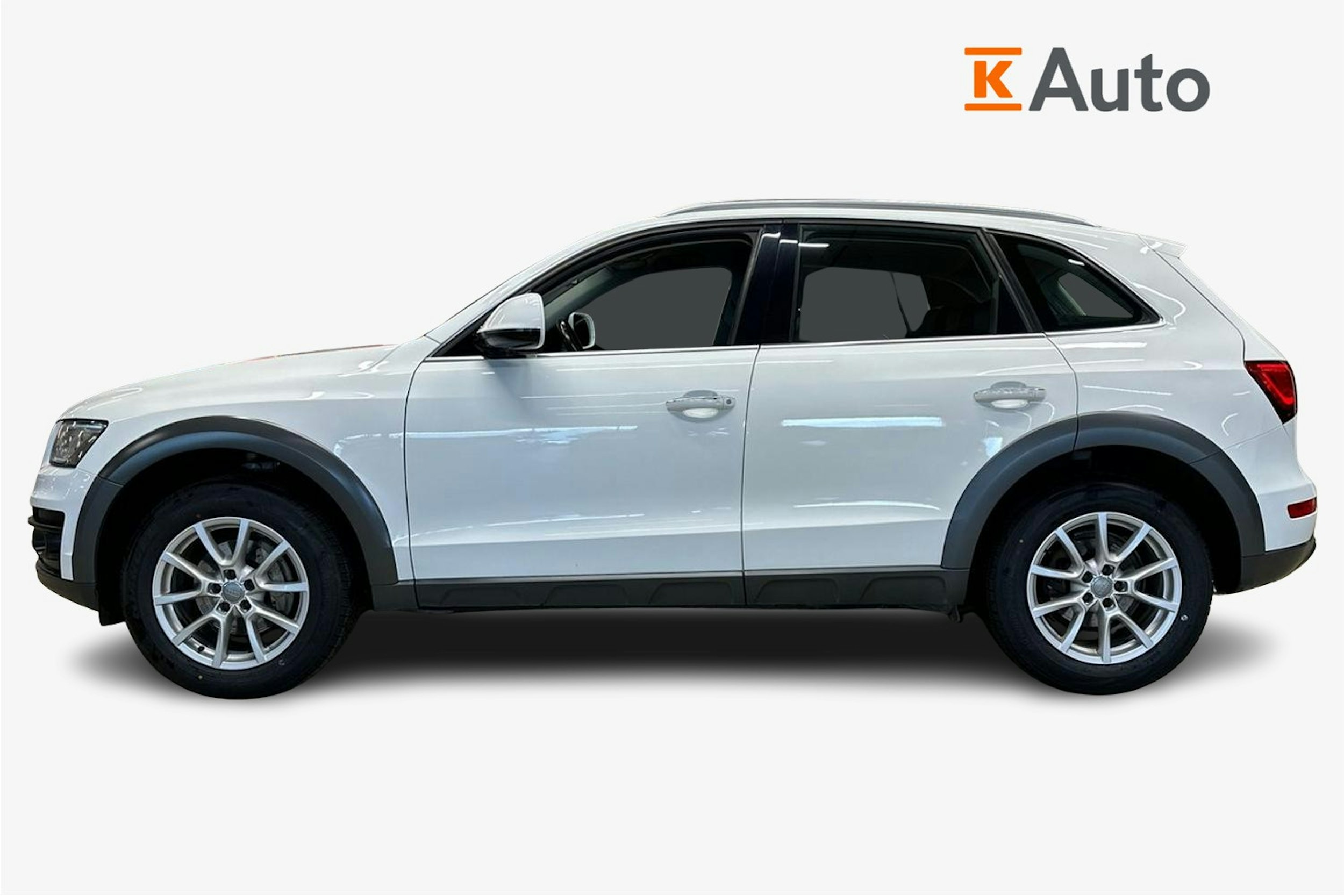 valkoinen Audi Q5 2016 kuva 6.