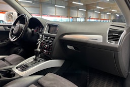 valkoinen Audi Q5 2016 kuva 14.