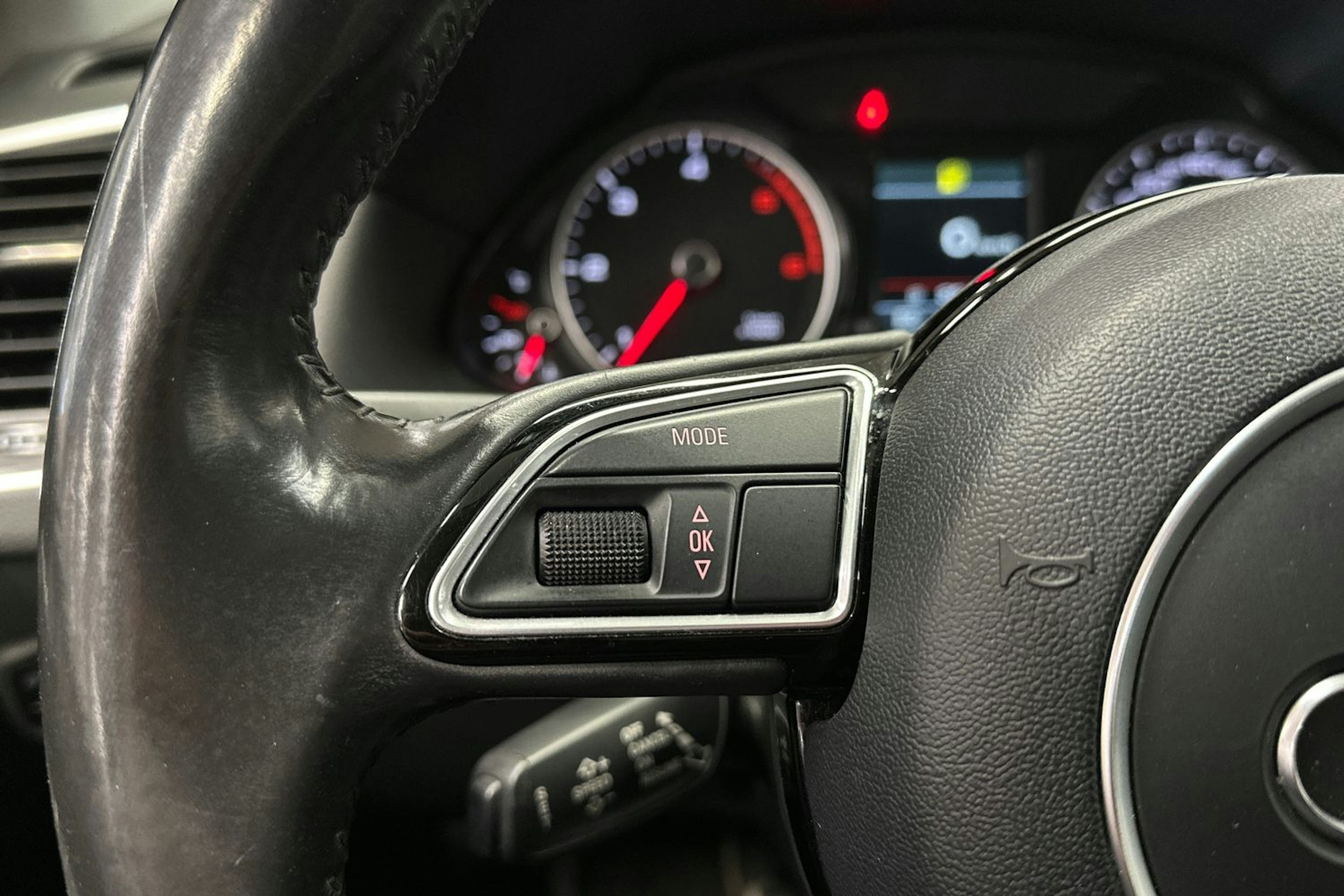 valkoinen Audi Q5 2016 kuva 24.