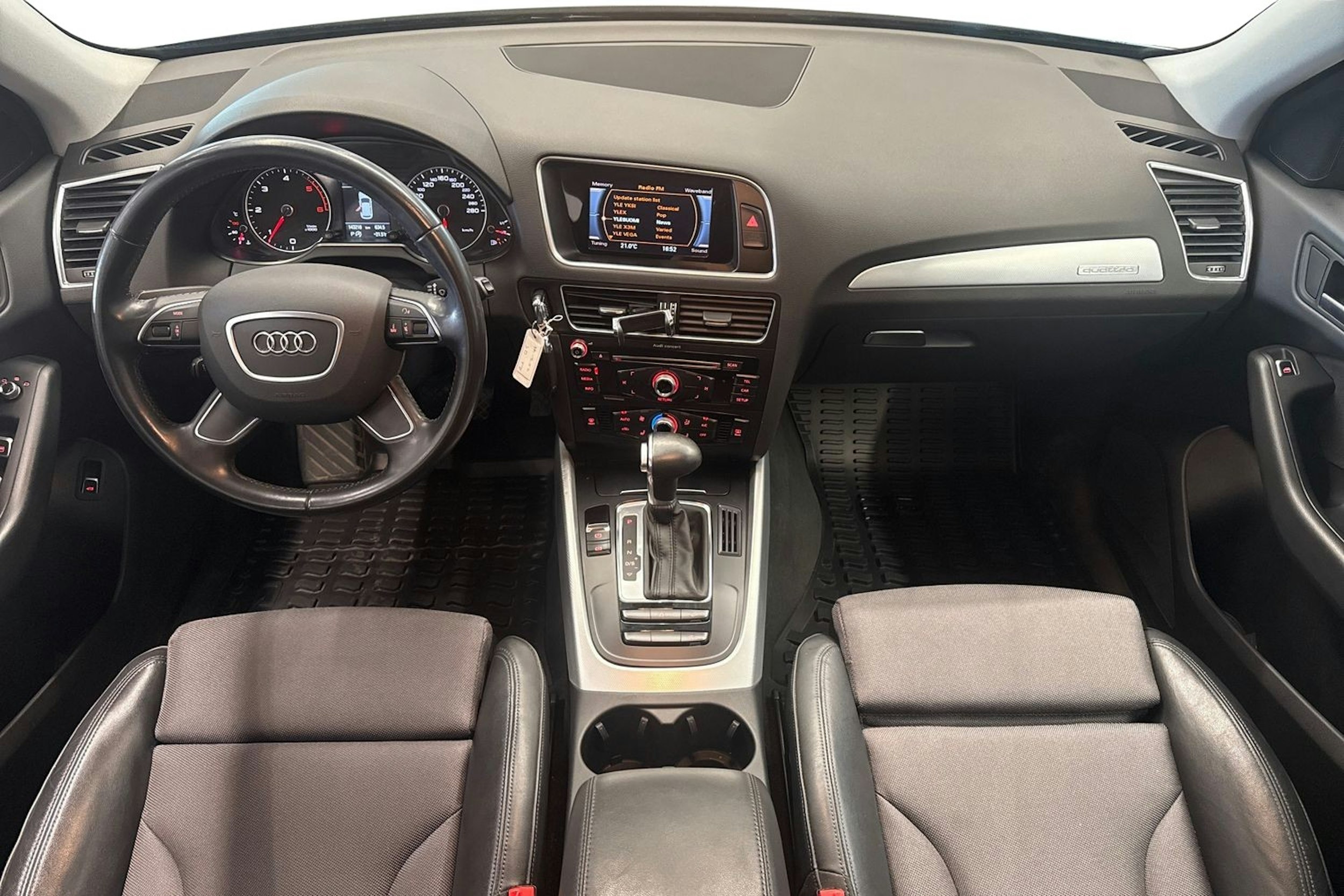 met. harmaa Audi Q5 2016 kuva 9.