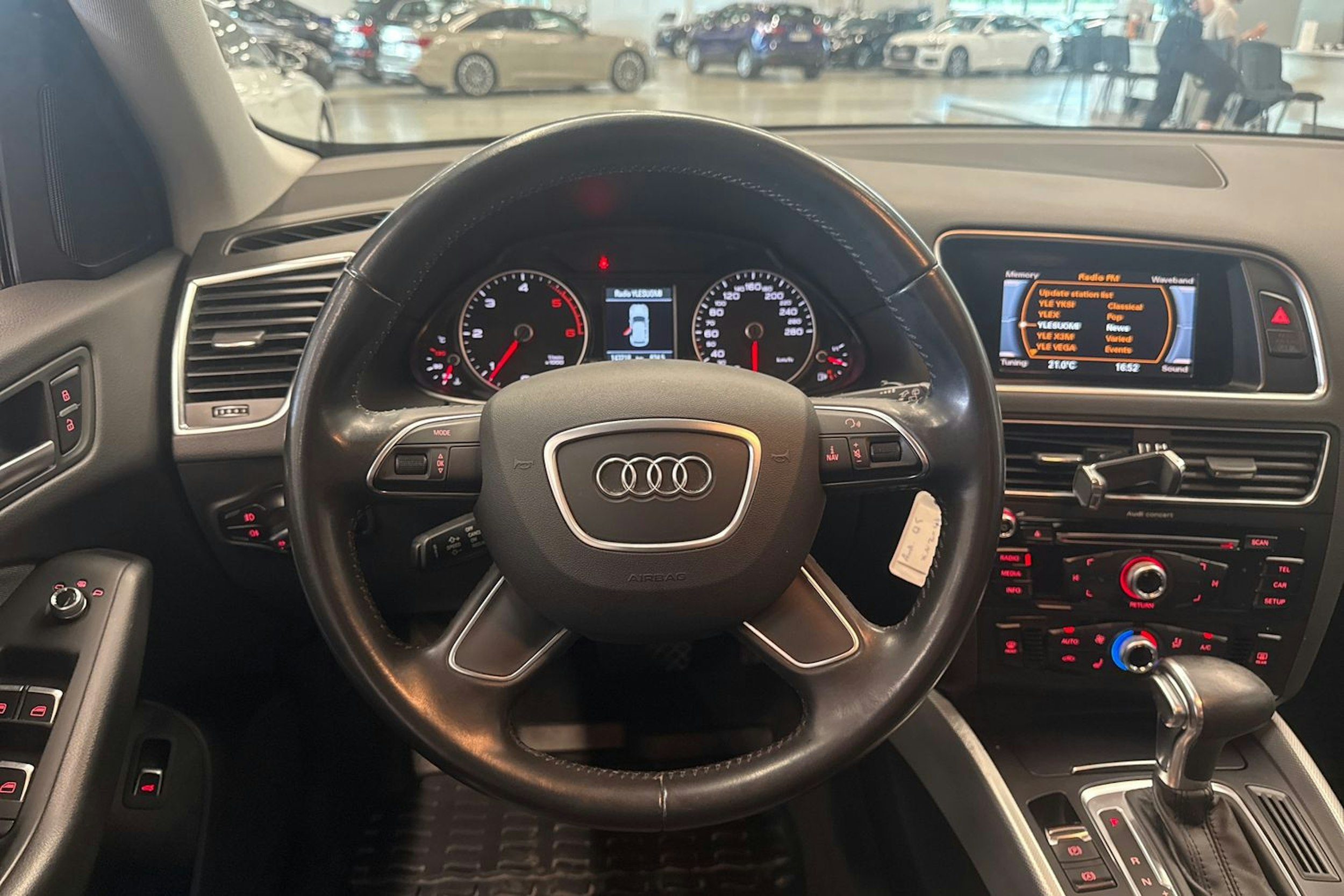 met. harmaa Audi Q5 2016 kuva 14.