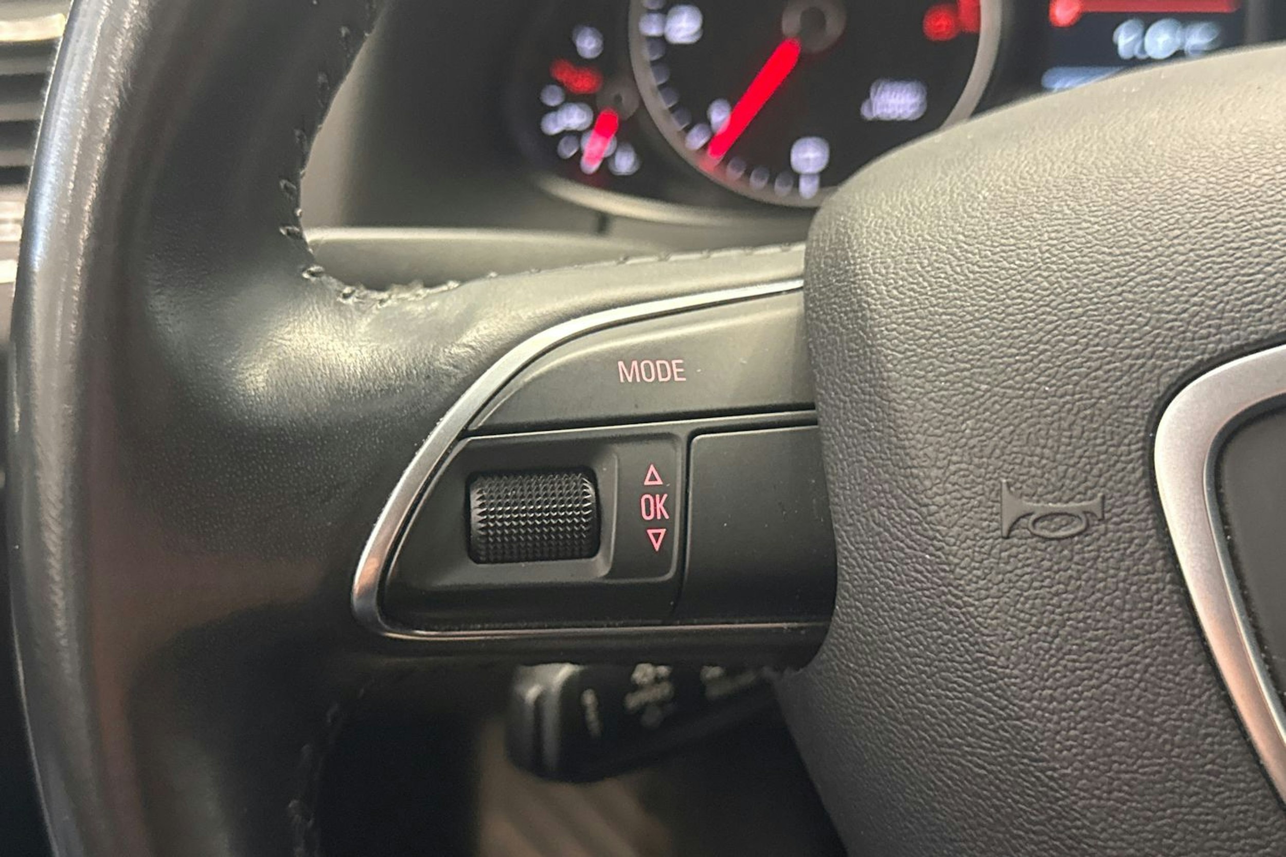met. harmaa Audi Q5 2016 kuva 15.
