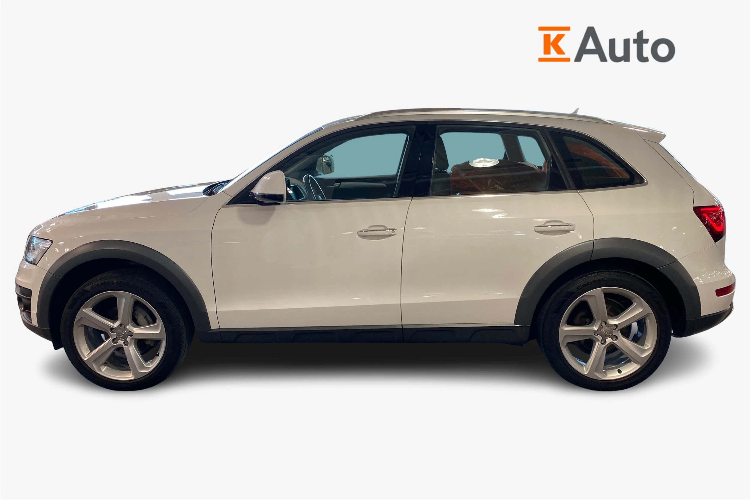 Valkoinen Audi Q5 2016 kuva 5.