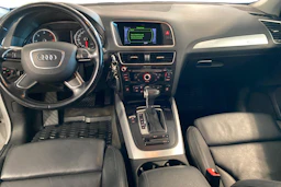 Valkoinen Audi Q5 2016 kuva 7.