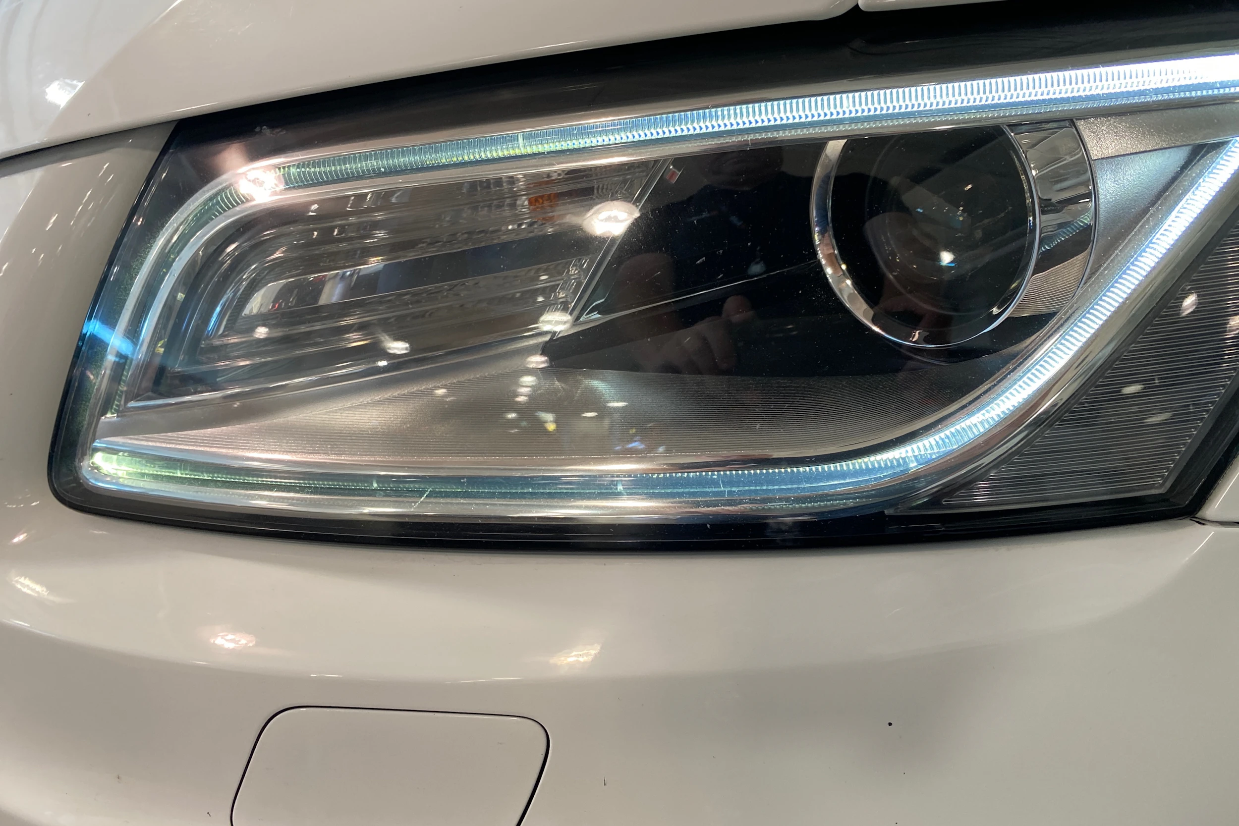 Valkoinen Audi Q5 2016 kuva 16.