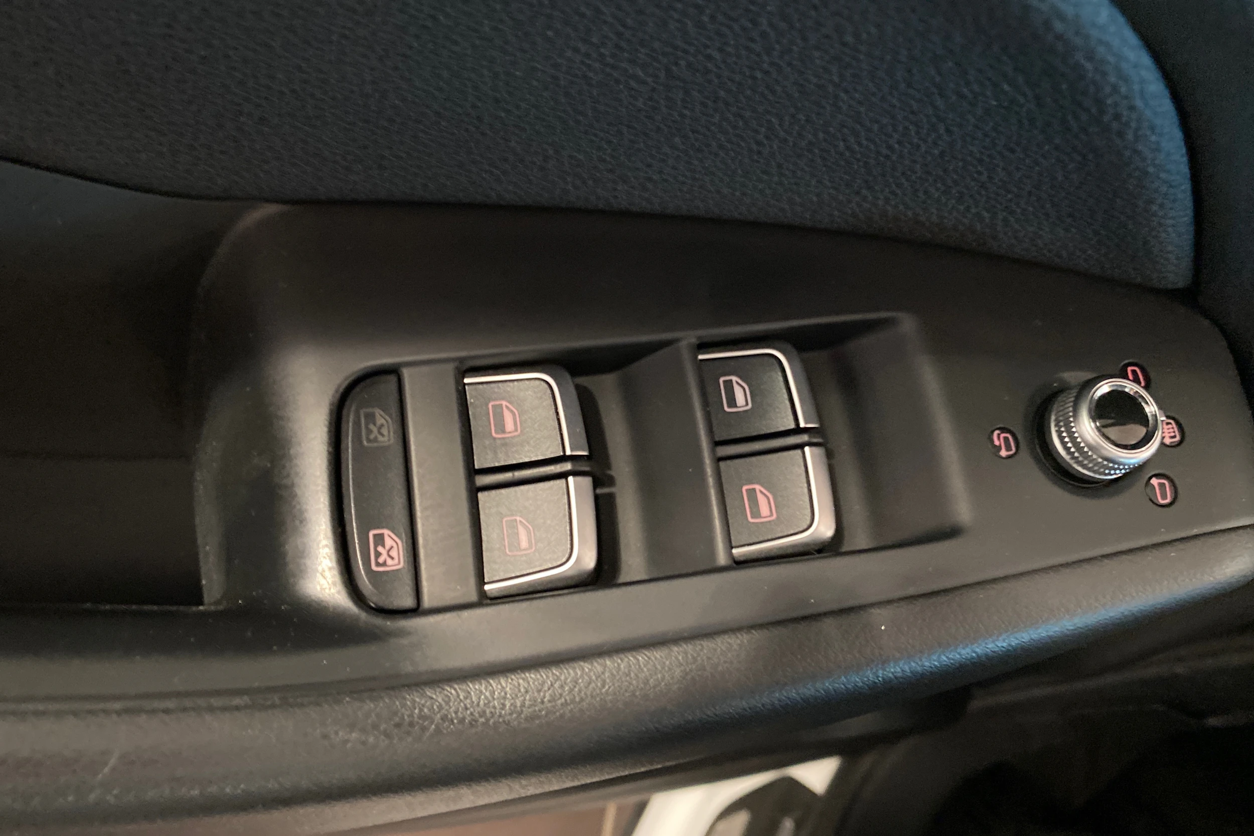 Valkoinen Audi Q5 2016 kuva 17.