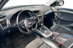 Harmaa Audi Q5 2016 kuva 3.