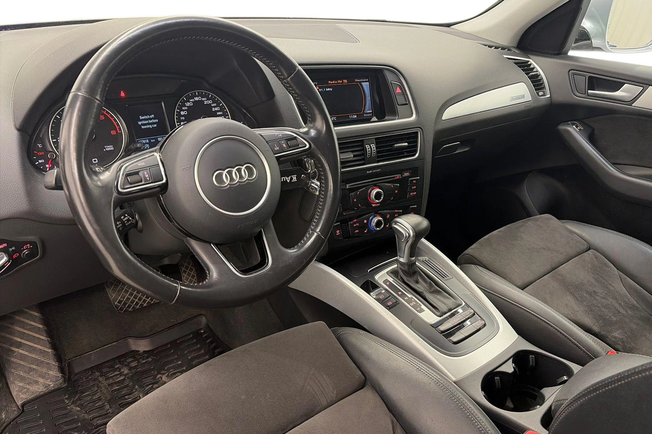 hopea Audi Q5 2016 kuva 6.