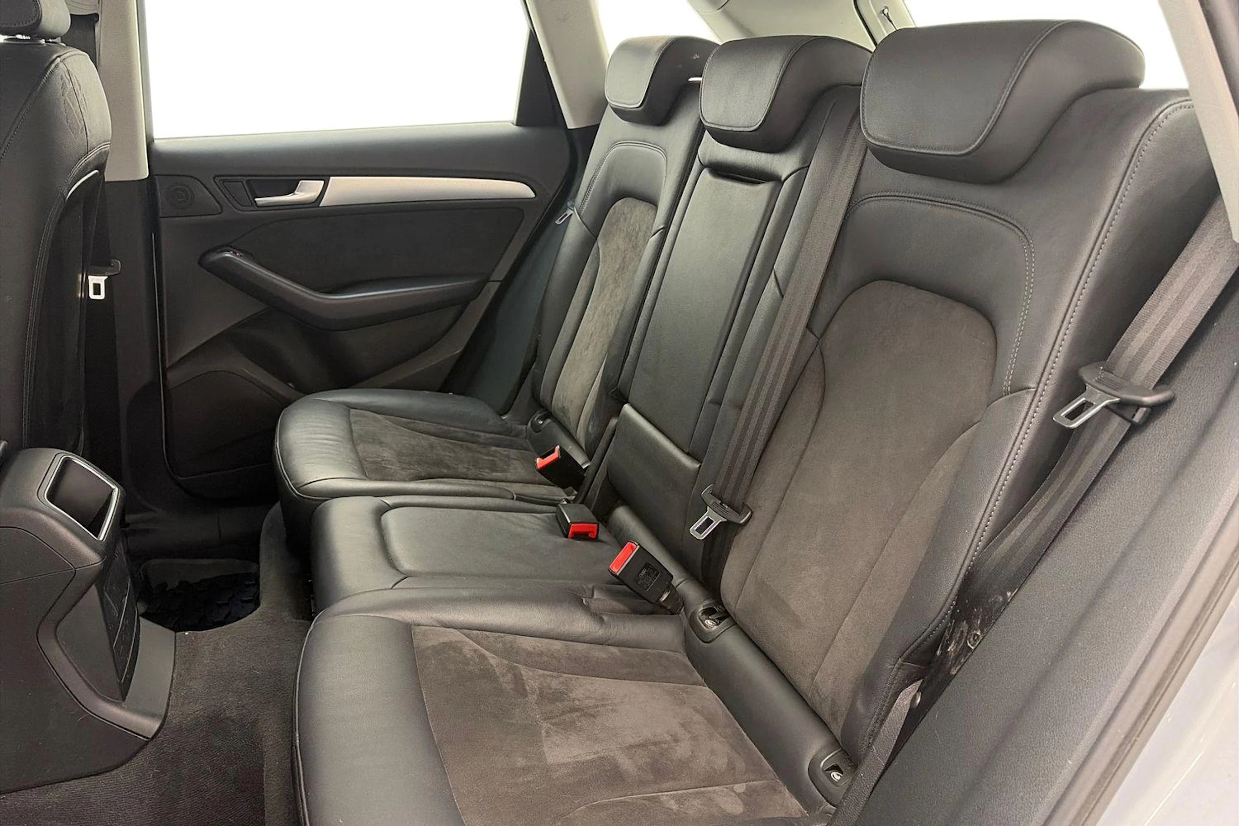 hopea Audi Q5 2016 kuva 8.