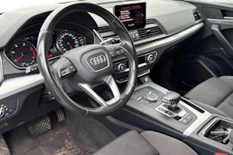sininen Audi Q5 2017 kuva 3.