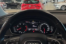sininen Audi Q5 2017 kuva 13.