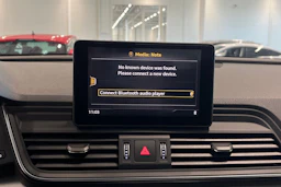 sininen Audi Q5 2017 kuva 18.