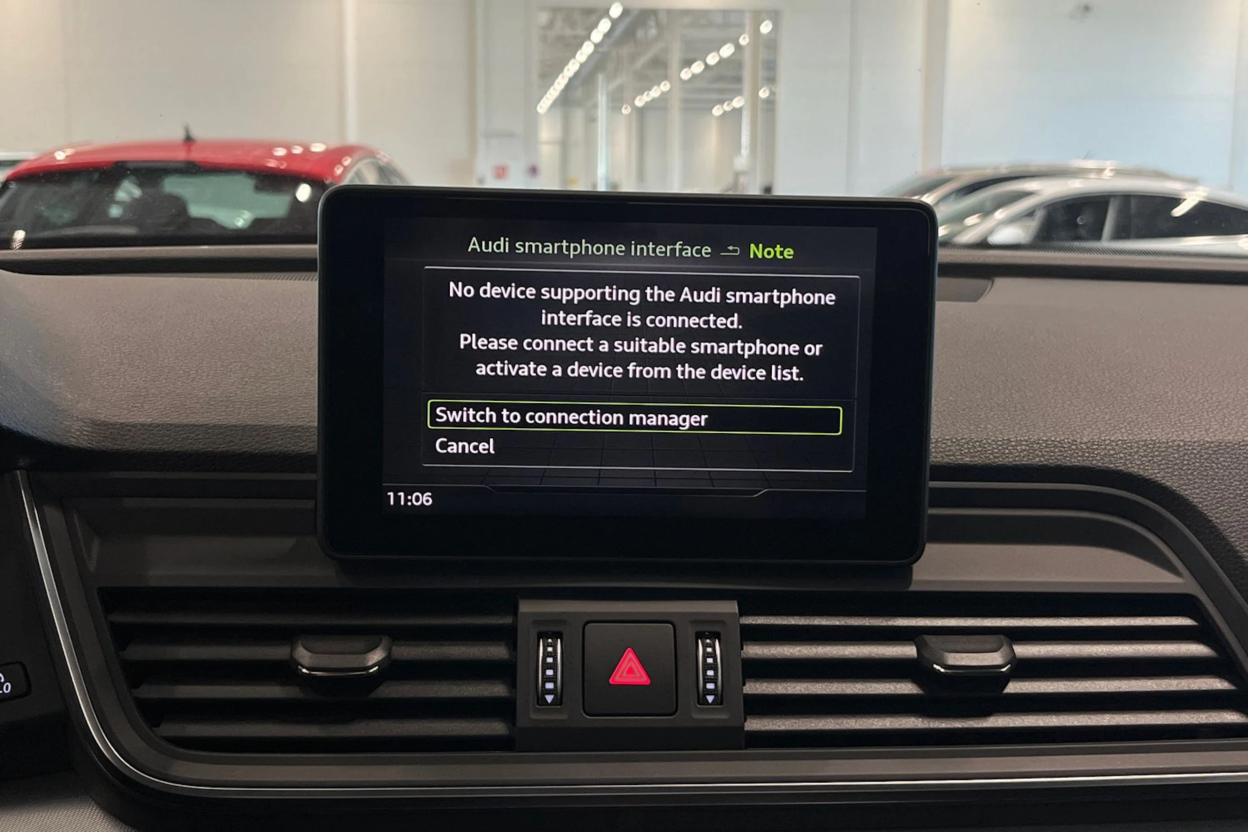 sininen Audi Q5 2017 kuva 19.