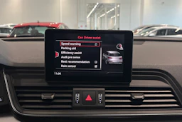 sininen Audi Q5 2017 kuva 20.
