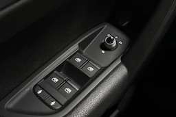 Valkoinen Audi Q5 2017 kuva 26.