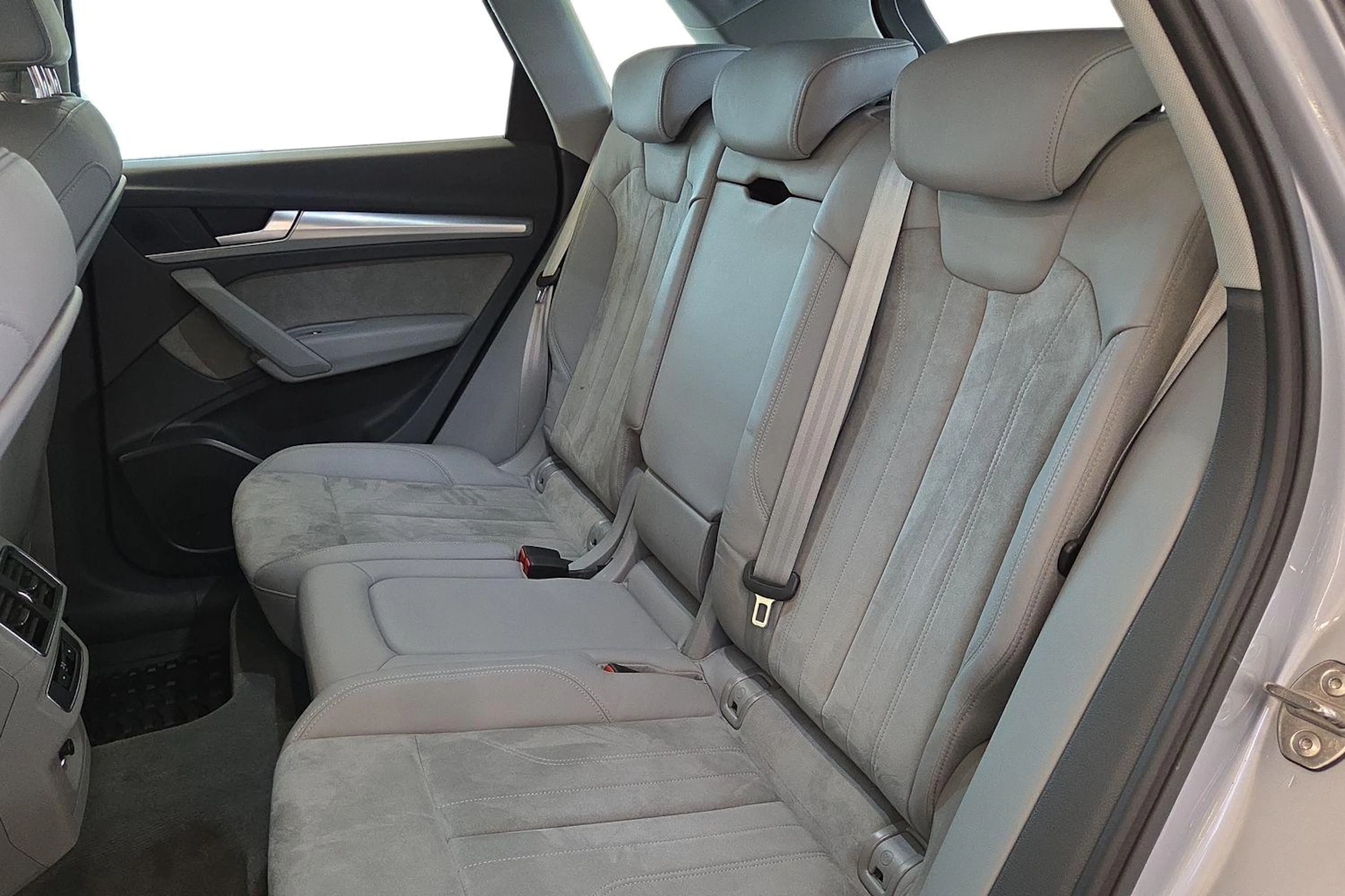 Hopea Audi Q5 2017 kuva 8.