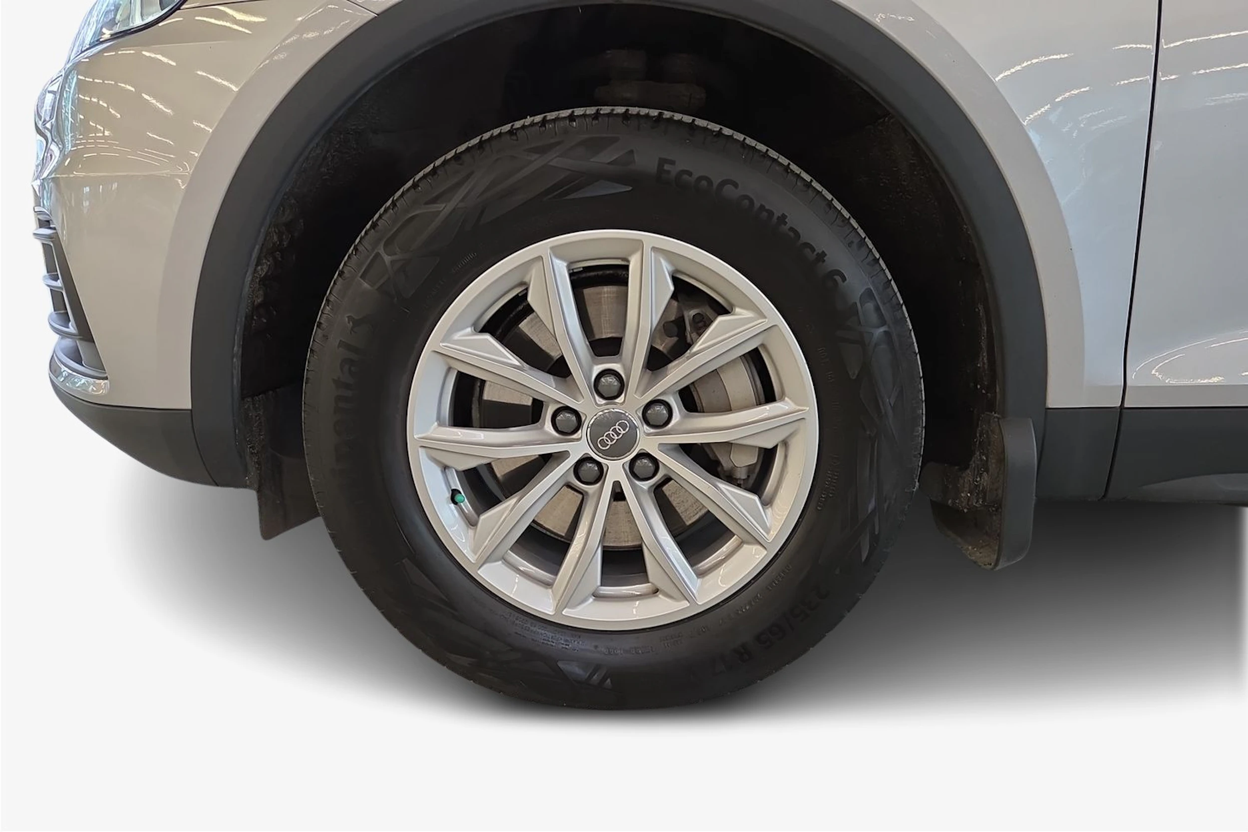 Hopea Audi Q5 2017 kuva 9.
