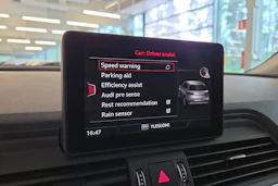 Hopea Audi Q5 2017 kuva 16.