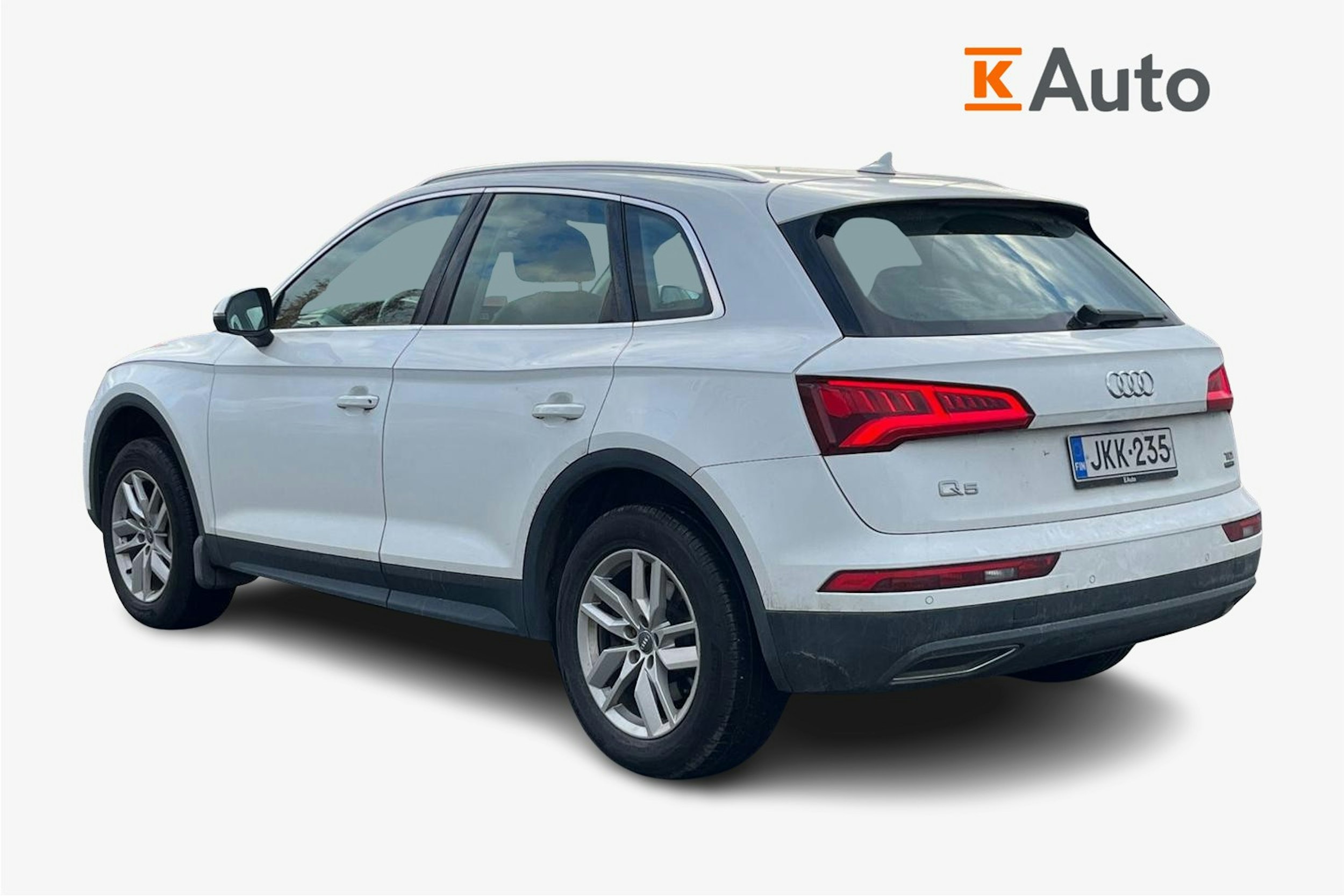 valkoinen Audi Q5 2017 kuva 2.