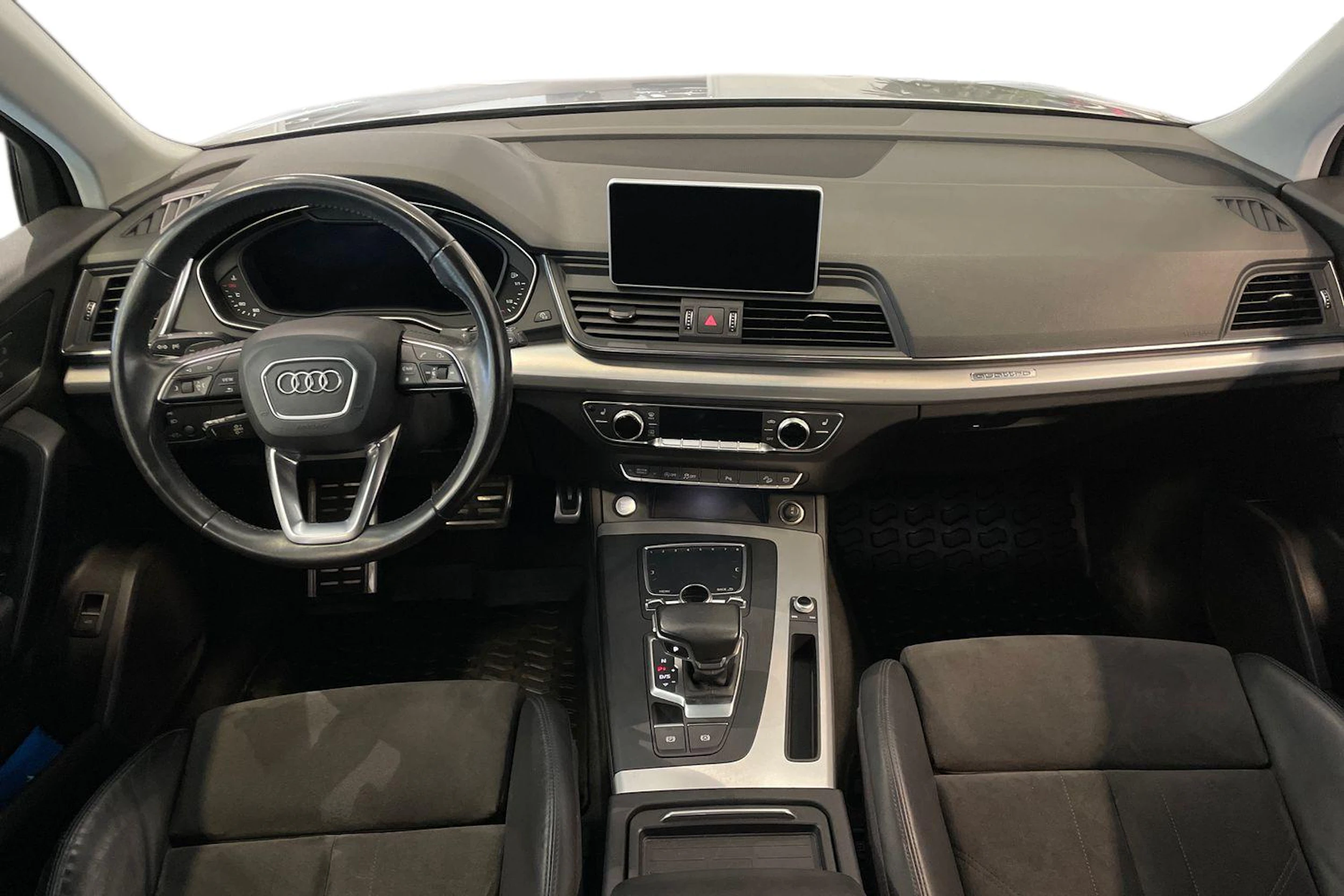 hopea Audi Q5 2017 kuva 9.