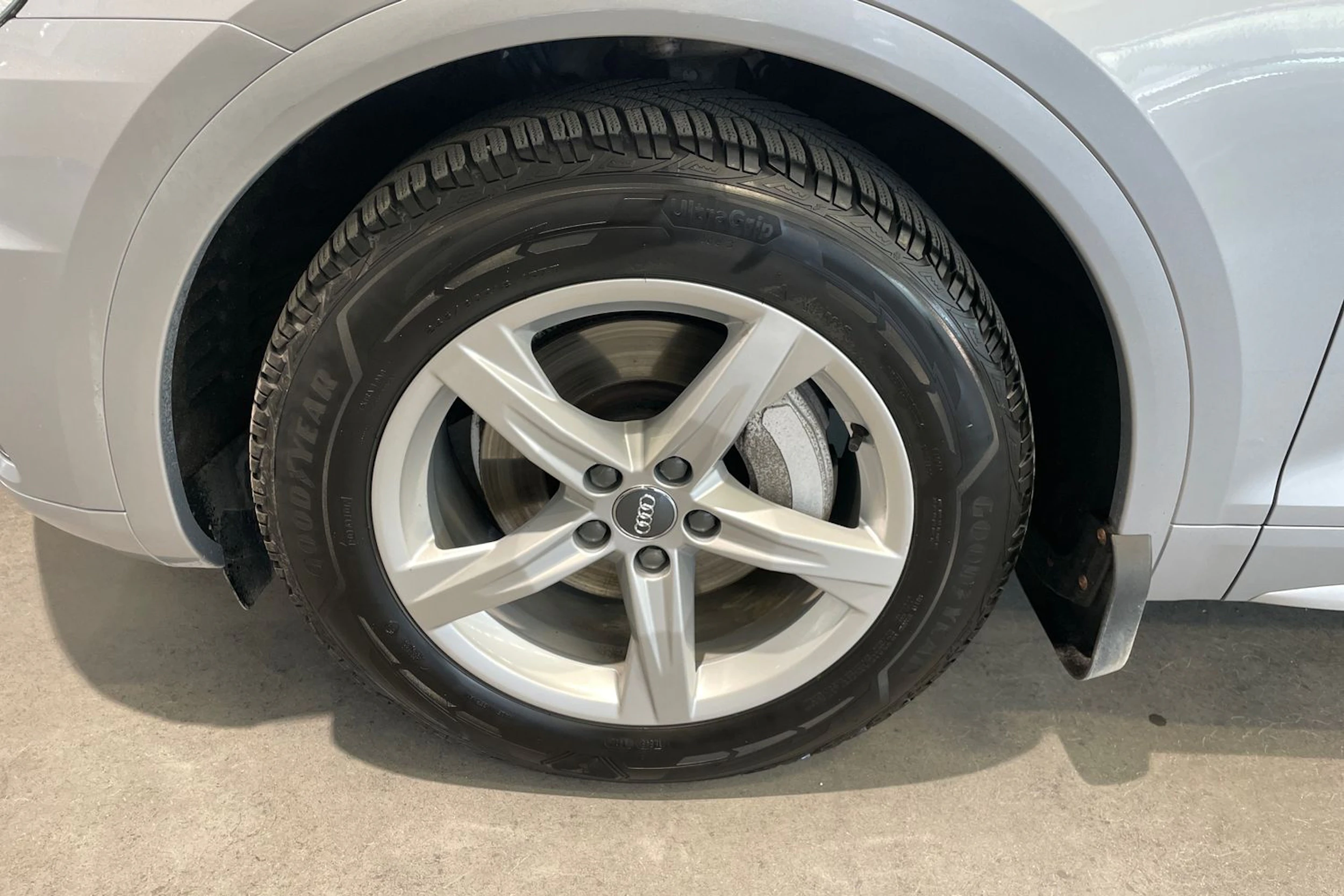 hopea Audi Q5 2017 kuva 13.