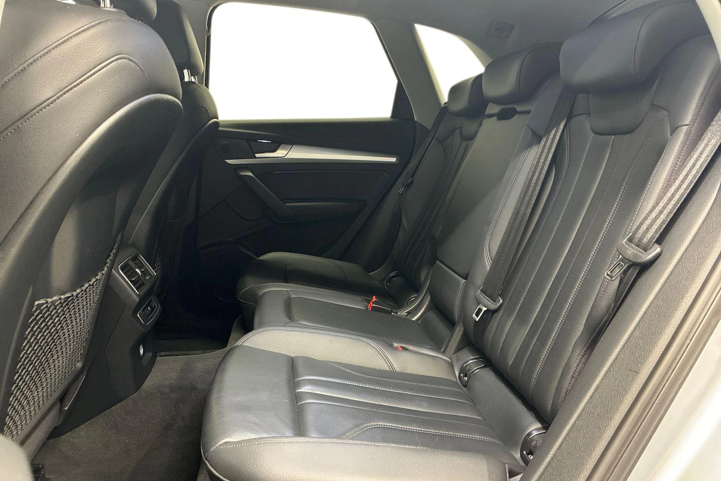 Hopea Audi Q5 2017 kuva 8.